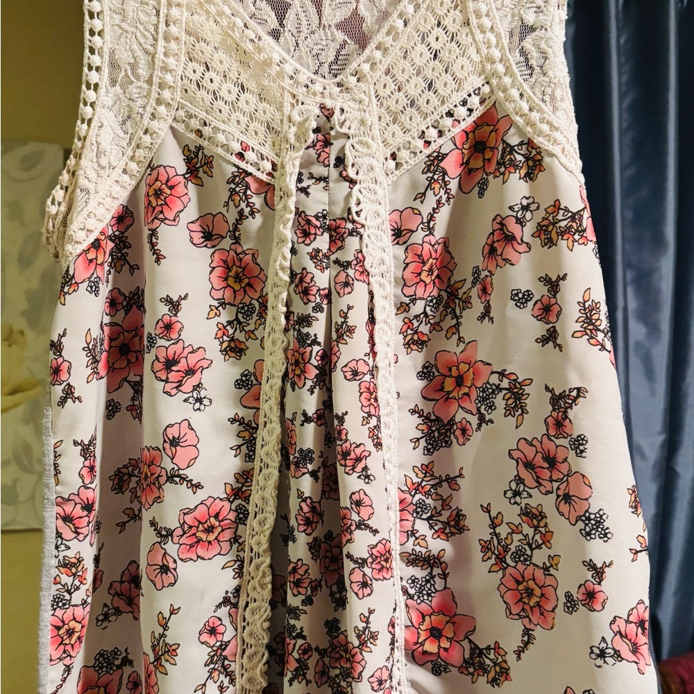 Taylor & Sage Pink Floral Lace Blouse
